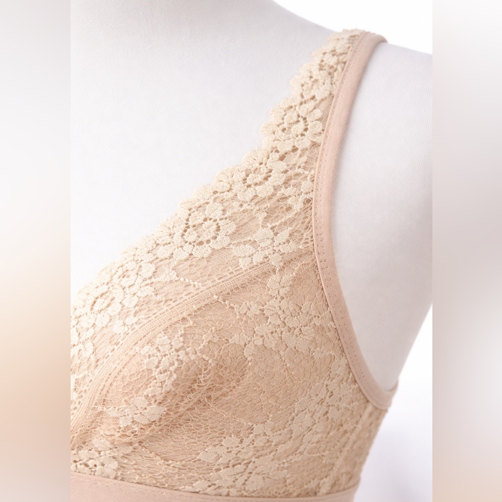 Wacoal Lace Bralette Nude Beige Sheer Floral Size 36 NWOT - Picture 2 of 7